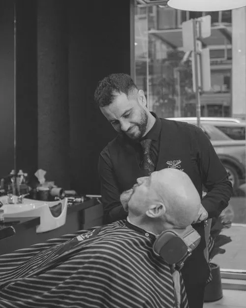 Buzz cut (1 to 4)